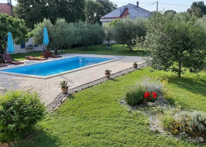 Tina Villa Brisevo