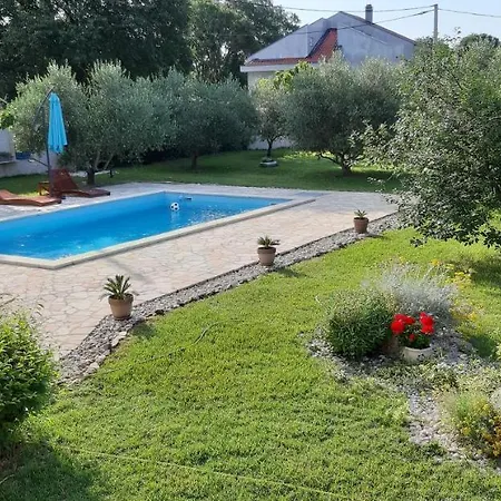 Tina Villa Brisevo