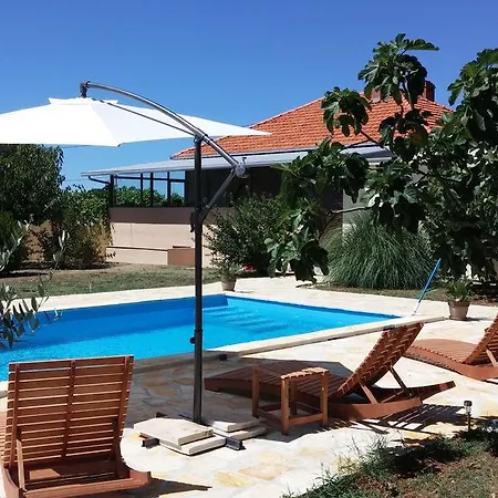 Villa Tina *